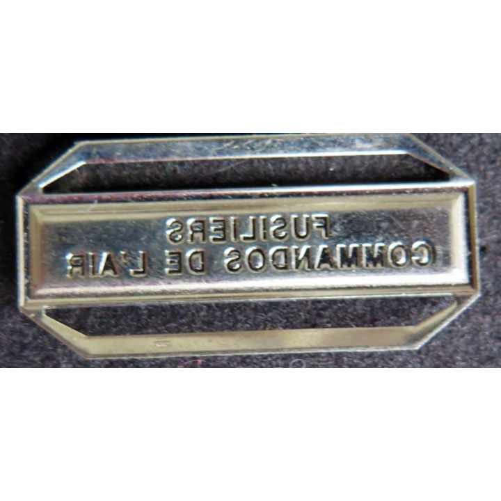 Barrette " FUSILIERS COMMANDOS DE L'AIR " en métal argenté
