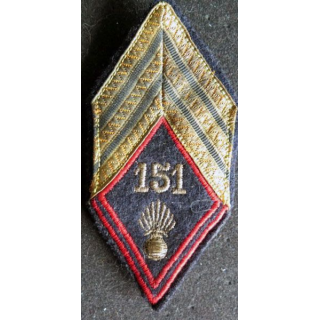 LOSANGE DE BRAS MODÈLE 45 : sergent chef du 151° régiment d'infanterie