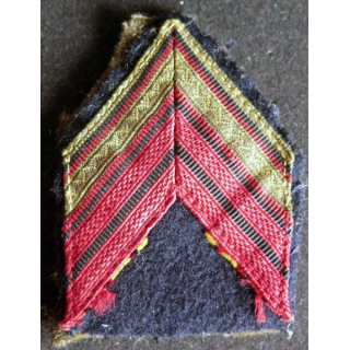 Galon de caporal chef ADL sur tissu vert armé