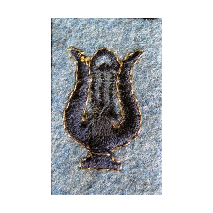 Tenue bleue horizon 1914-1918 : insigne de manche de musique noir