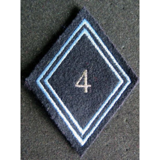 LOSANGE DE BRAS MODÈLE 45 : 4° régiment de Hussards cadre