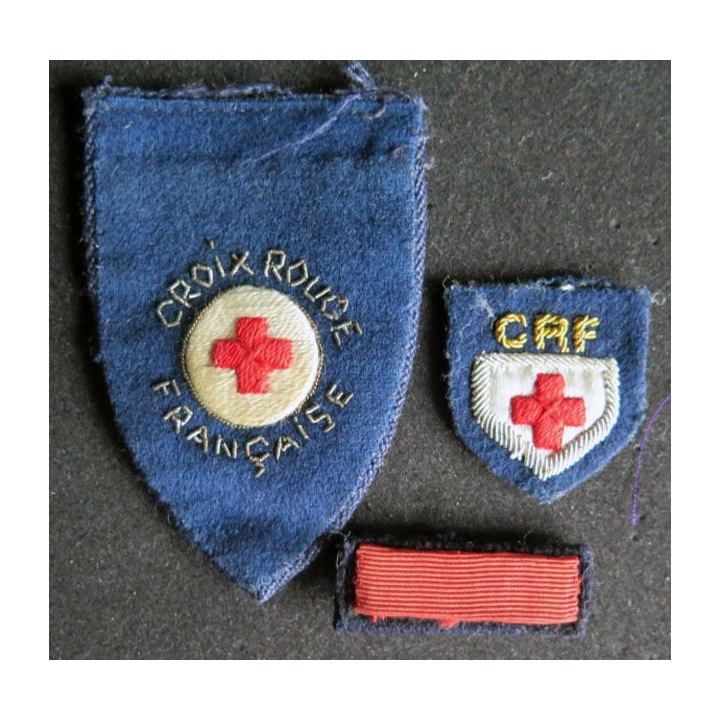 CRF : lot de la Croix rouge française en cannetilleLégion d'Honneur